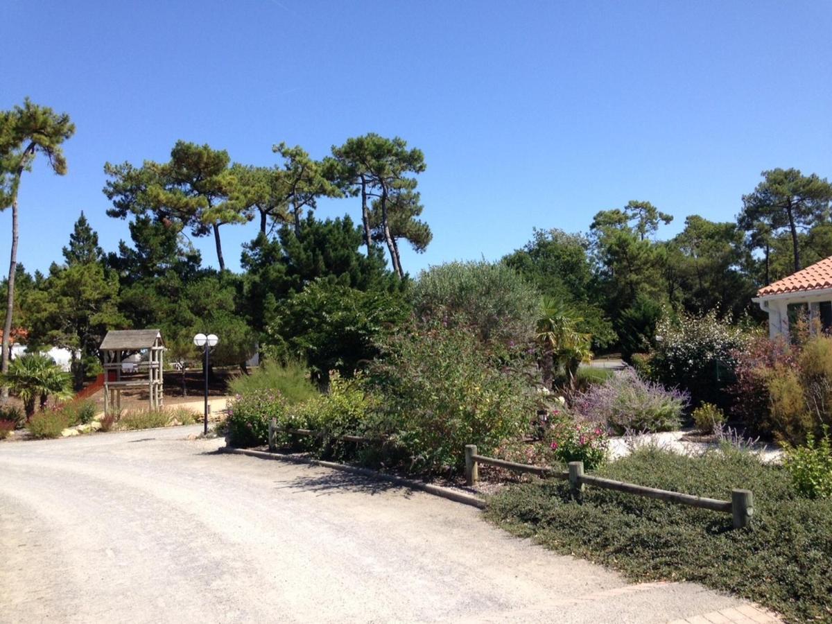 Ulvf Les Hibiscus Saint-Jean-de-Monts Exterior photo